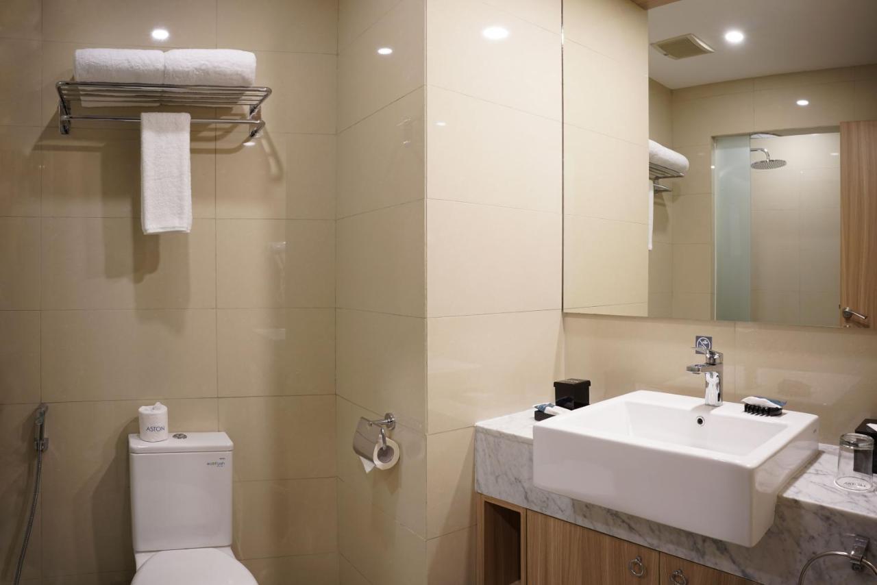Aston Kemayoran City Hotel Yakarta Exterior foto
